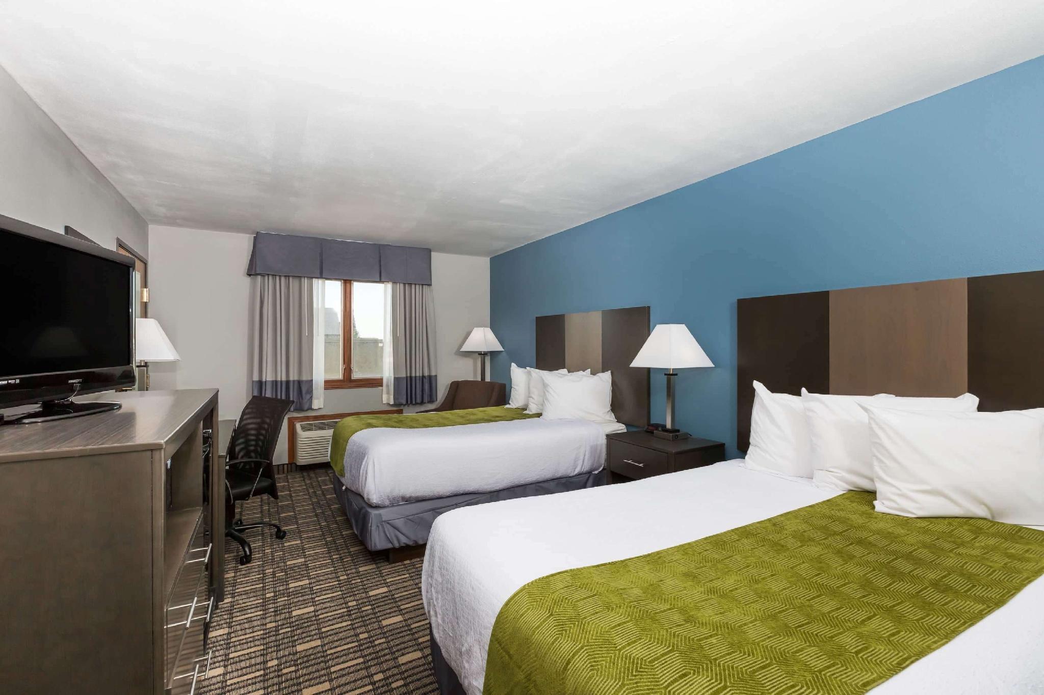 Baymont By Wyndham Motel